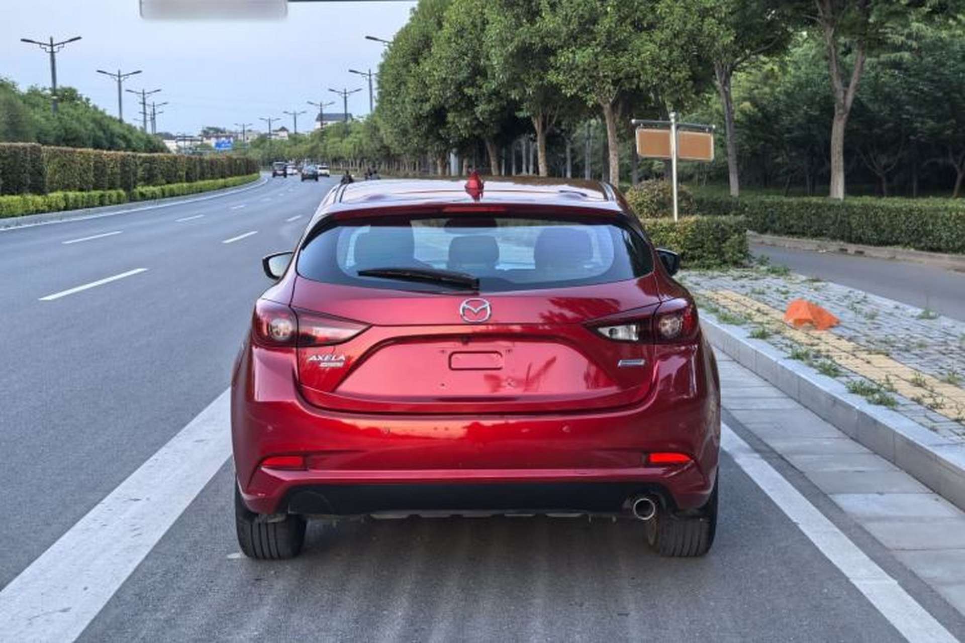 Used Mazda 3 Axela 2017 Hatchback 1.5L Automatic Luxury Model Emission Standard China V Exterior 5