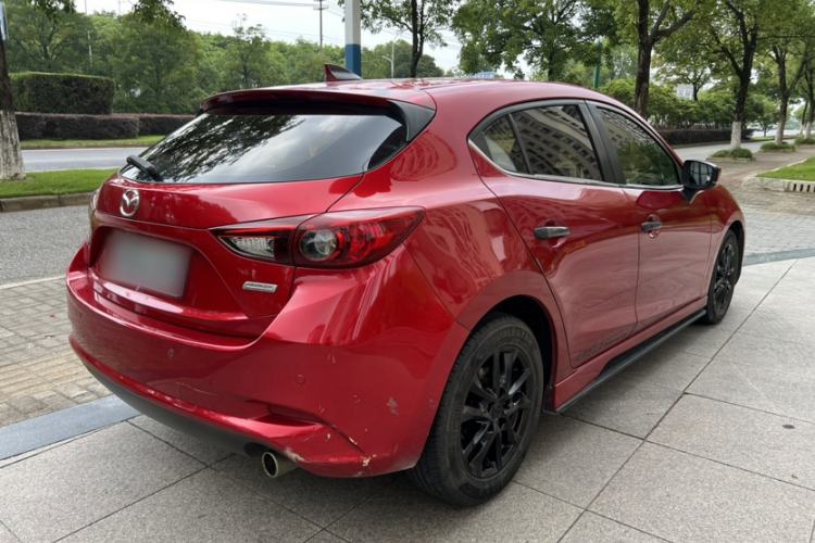 Used Mazda 3 Axela 2017 Hatchback 1.5L Automatic Comfort Model Emission Standard China V Exterior 6