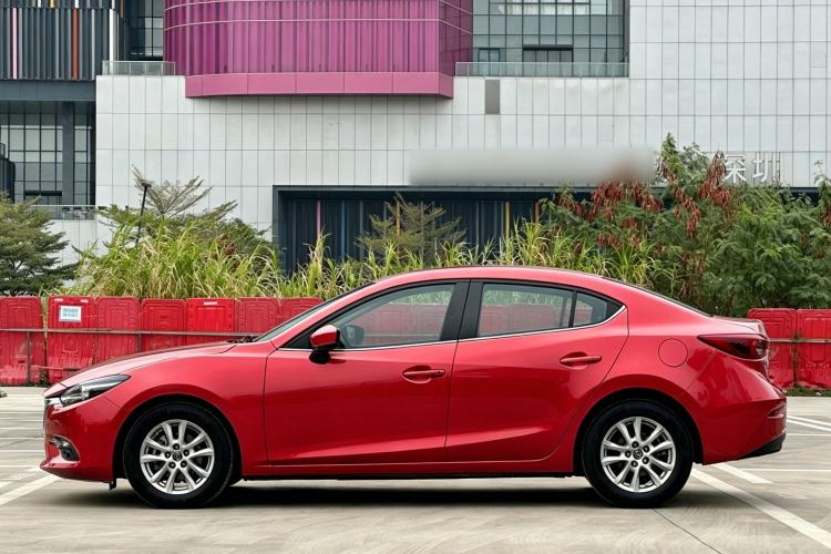 Used Mazda 3 Axela 2017 Sedan 1.5L Automatic Luxury Model China VI Standard Exterior 6