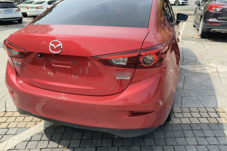 Used Mazda 3 Axela 2017 Sedan 1.5L Automatic Luxury Model China VI Standard Exterior 6