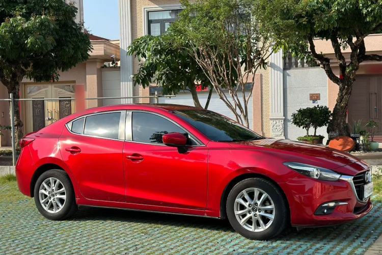 Used Mazda 3 Axela 2017 Sedan 1.5L Automatic Luxury Model Emission Standard China V Exterior 7