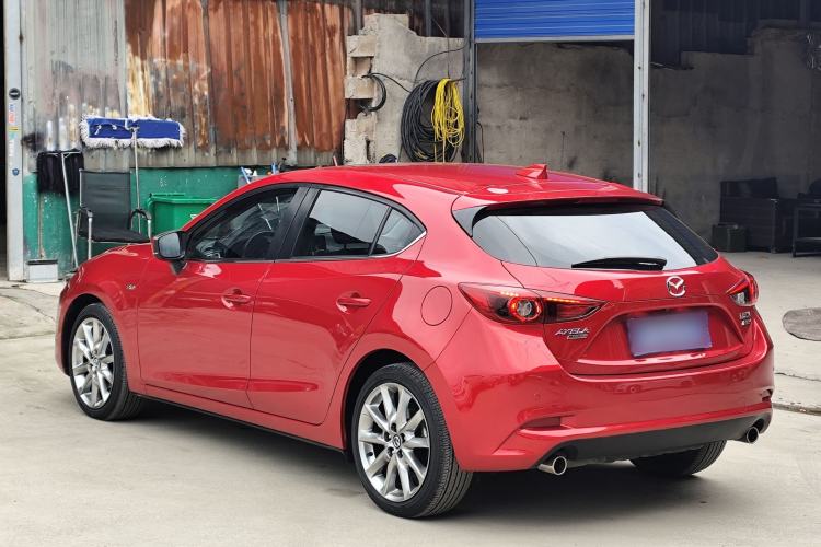 Used Mazda 3 Axela 2017 Hatchback 2.0L Automatic Sport Model China V Emission Standard Exterior 7