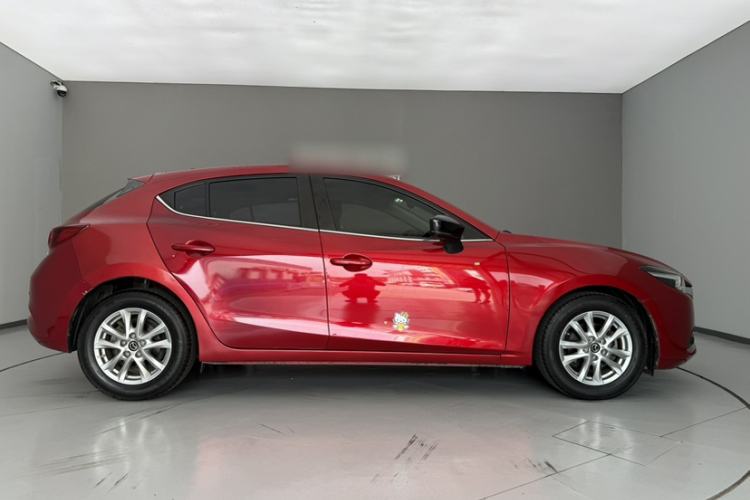 Used Mazda 3 Axela 2017 Hatchback 1.5L Automatic Luxury Model Emission Standard China V Exterior 7