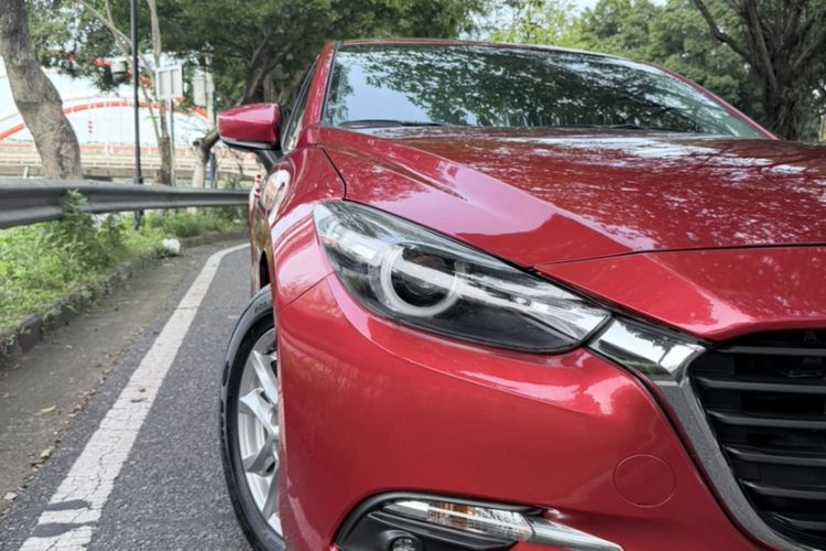Used Mazda 3 Axela 2017 Sedan 1.5L Automatic Luxury Model Emission Standard China V Exterior 7