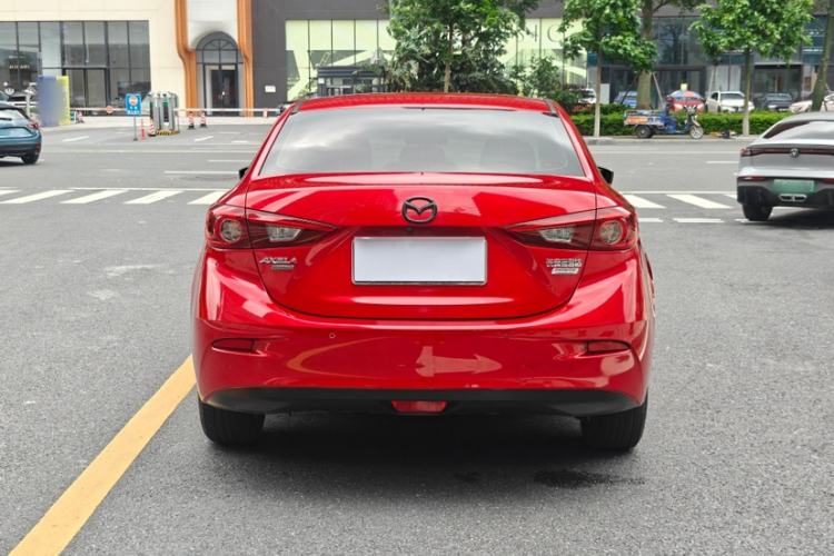 Used Mazda 3 Axela 2017 Sedan 1.5L Automatic Luxury Model China VI Standard Exterior 8