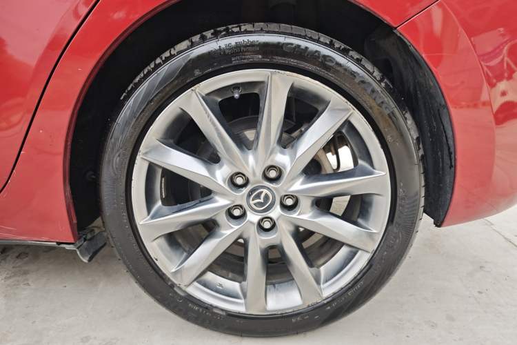 Used Mazda 3 Axela 2017 Hatchback 2.0L Automatic Sport Model China V Emission Standard Exterior 8
