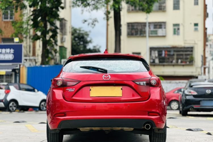 Used Mazda 3 Axela 2017 Hatchback 1.5L Automatic Comfort Model Emission Standard China V Exterior 9