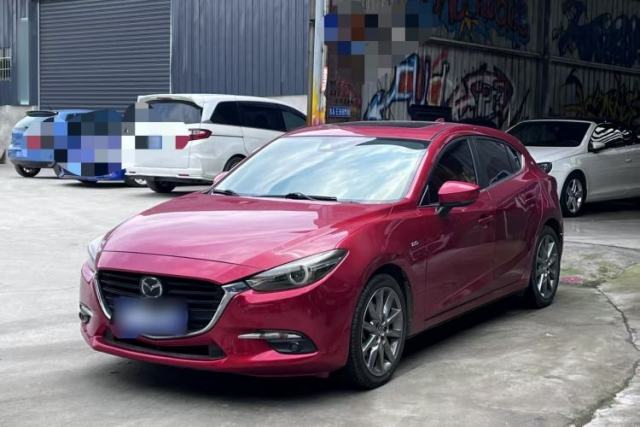 Used Mazda 3 Axela 2017 Hatchback 2.0L Automatic Sport Model China V Emission Standard