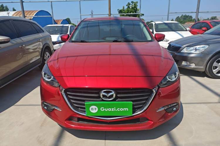 Used Mazda 3 Axela 2017 Hatchback 1.5L Automatic Luxury Model Emission Standard China V Front