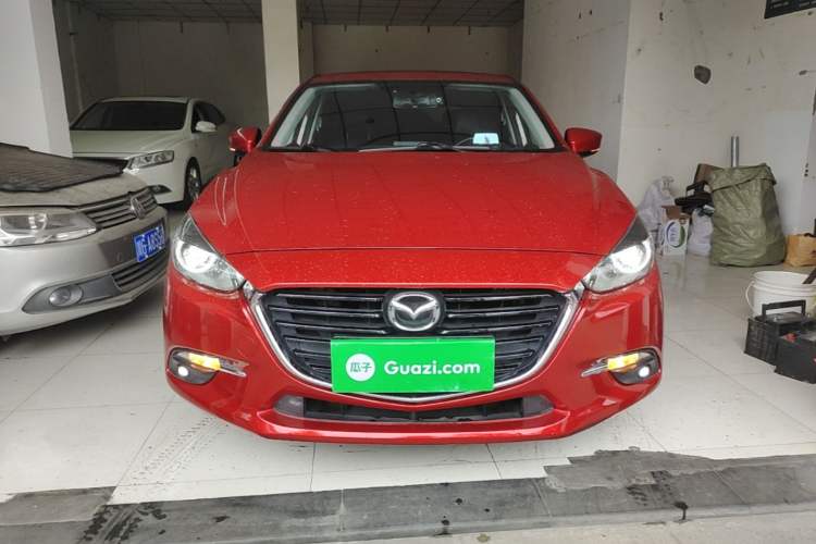 Used Mazda 3 Axela 2017 Hatchback 2.0L Automatic Sport Model China V Emission Standard Front