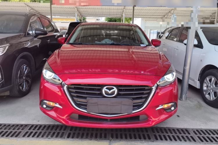 Used Mazda 3 Axela 2017 Hatchback 1.5L Automatic Luxury Model Emission Standard China V Front