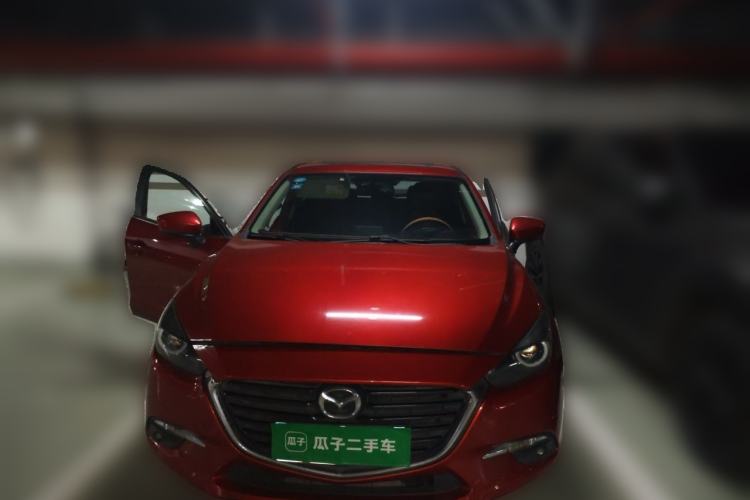 Used Mazda 3 Axela 2017 Hatchback 2.0L Automatic Sport Model China V Emission Standard Front
