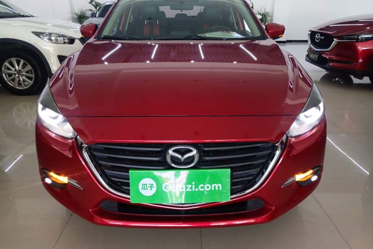 Used Mazda 3 Axela 2017 Hatchback 1.5L Automatic Luxury Model Emission Standard China V Front