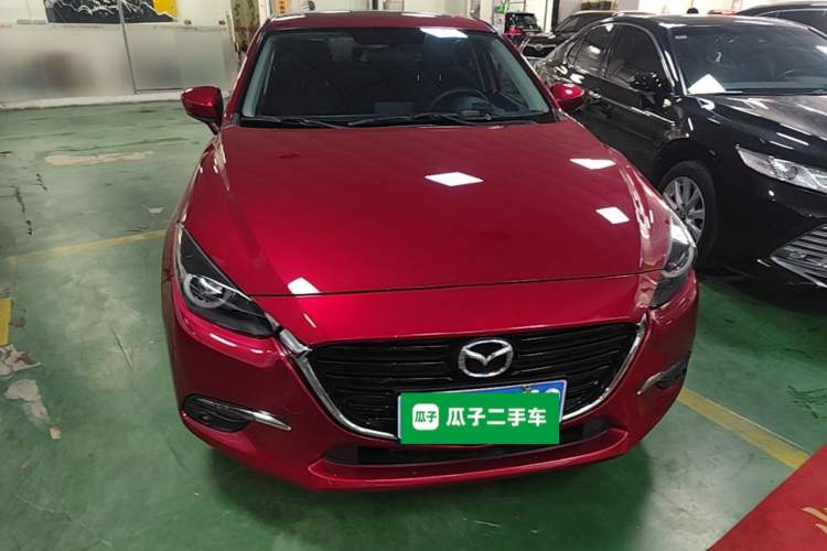 Used Mazda 3 Axela 2017 Hatchback 2.0L Automatic Luxury Model Emission Standard China V Front