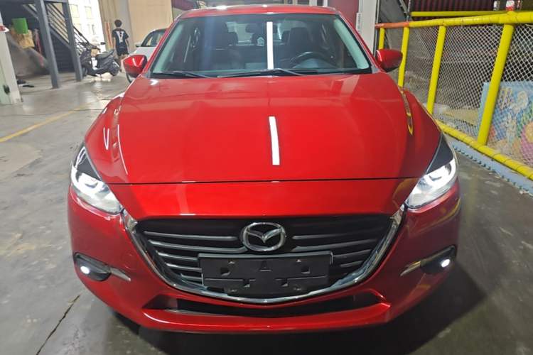 Used Mazda 3 Axela 2017 Sedan 1.5L Automatic Luxury Model Emission Standard China V Front