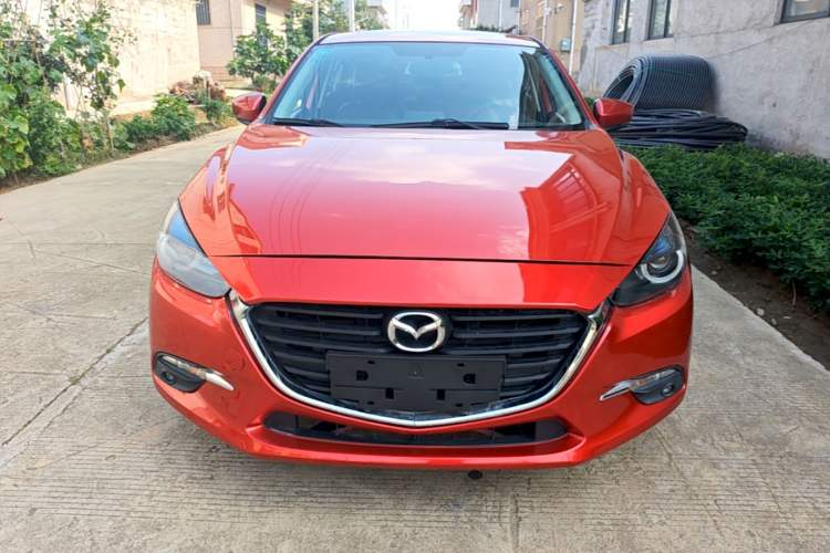 Used Mazda 3 Axela 2017 Sedan 1.5L Automatic Luxury Model Emission Standard China V Front