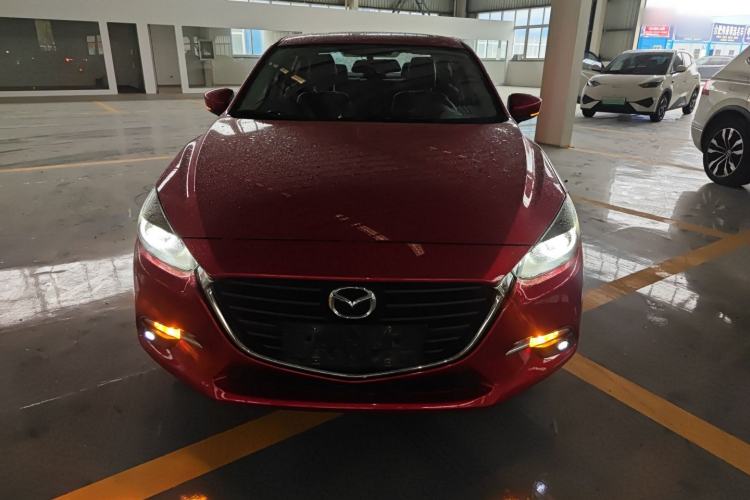 Used Mazda 3 Axela 2017 Sedan 1.5L Automatic Luxury Model Emission Standard China V Front