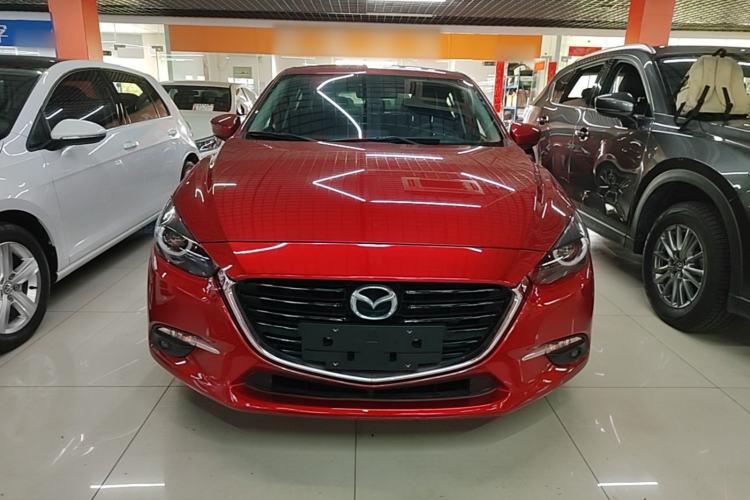 Used Mazda 3 Axela 2017 Hatchback 2.0L Automatic Sport Model China V Emission Standard Front