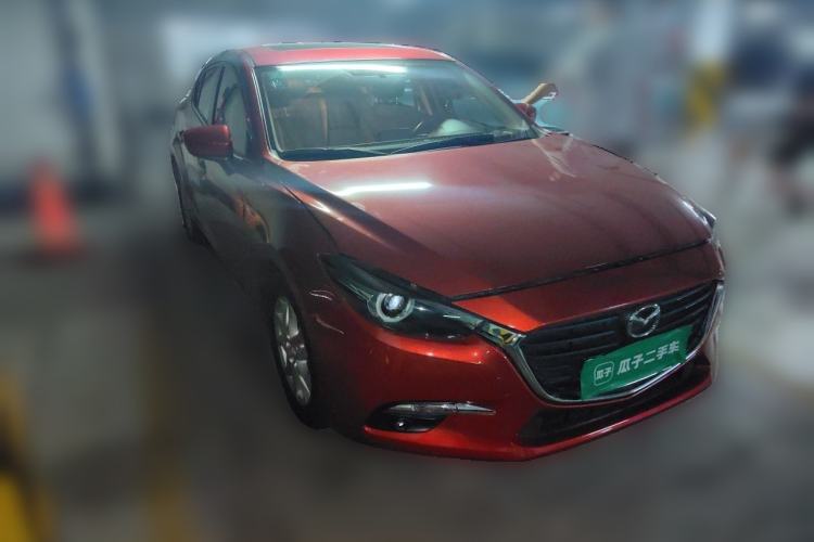 Used Mazda 3 Axela 2017 Sedan 1.5L Automatic Luxury Model China VI Standard Front Right 45 Deg