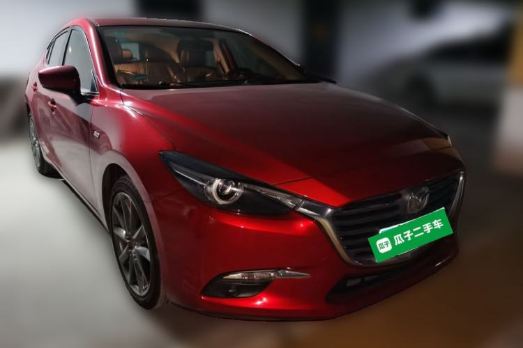 Used Mazda 3 Axela 2017 Hatchback 2.0L Automatic Sport Model China V Emission Standard Front Right 45 Deg