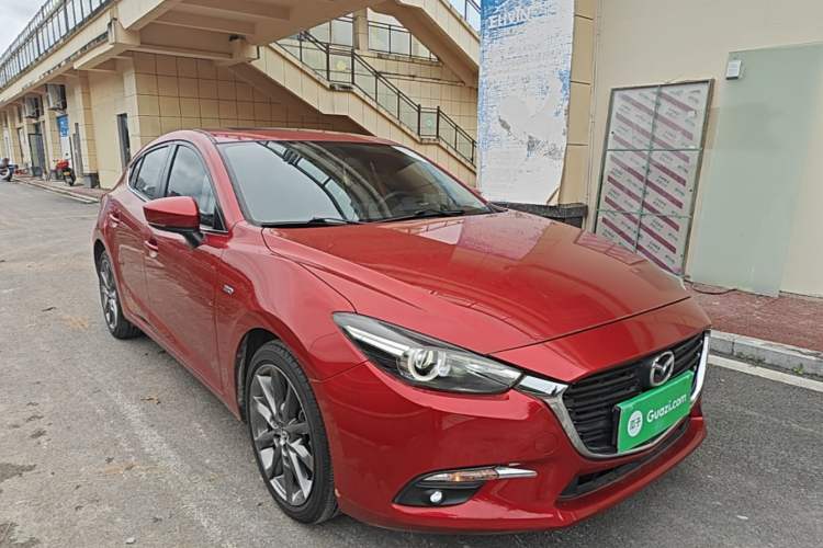 Used Mazda 3 Axela 2017 Hatchback 2.0L Automatic Sport Model China V Emission Standard Front Right 45 Deg
