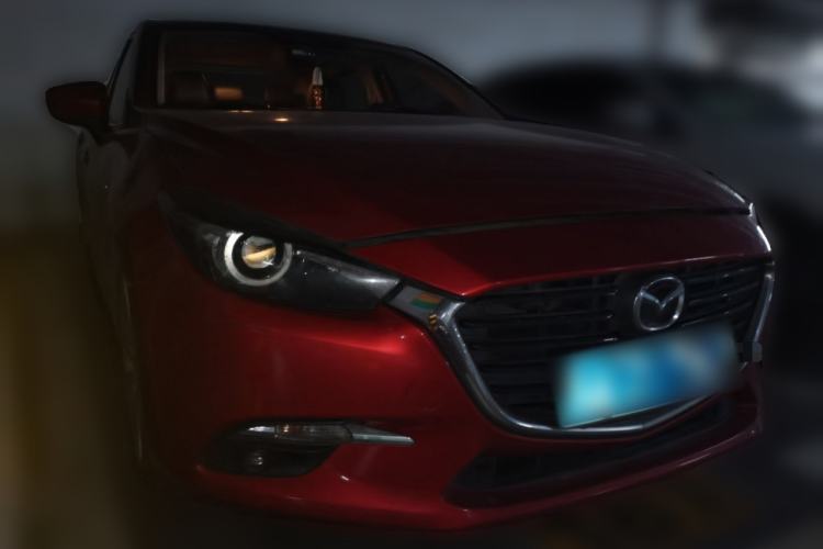 Used Mazda 3 Axela 2017 Sedan 2.0L Automatic Prestige Model China VI Standard Front Right 45 Deg