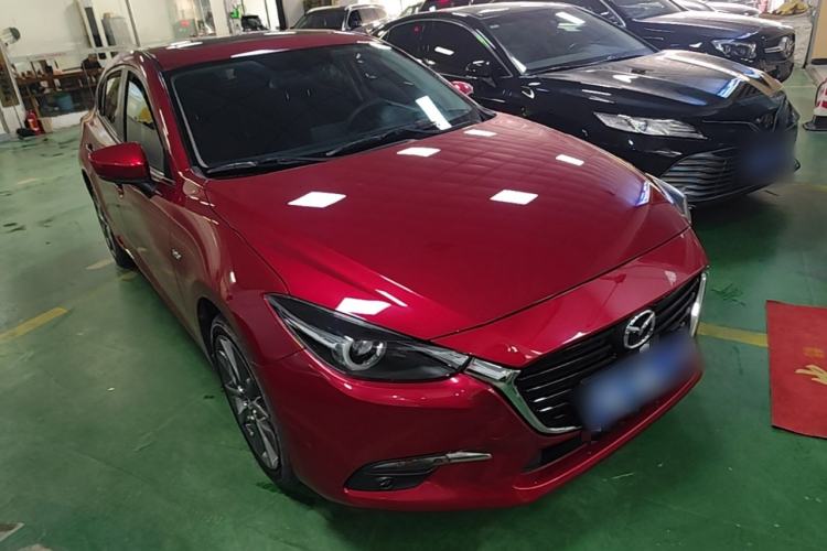 Used Mazda 3 Axela 2017 Hatchback 2.0L Automatic Luxury Model Emission Standard China V Front Right 45 Deg