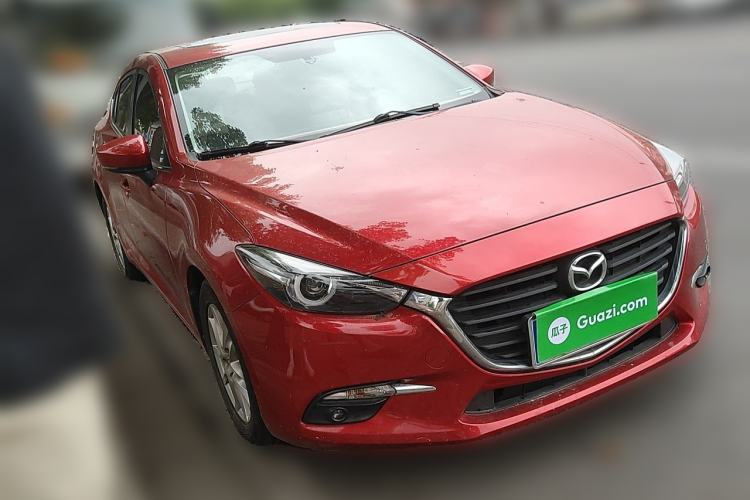 Used Mazda 3 Axela 2017 Sedan 1.5L Automatic Luxury Model China VI Standard Front Right 45 Deg