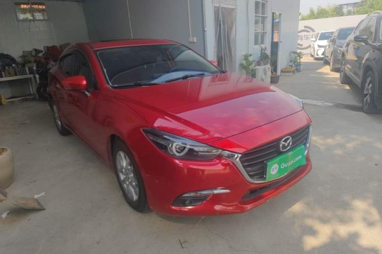 Used Mazda 3 Axela 2017 Sedan 1.5L Manual Luxury Model China VI Standard Front Right 45 Deg