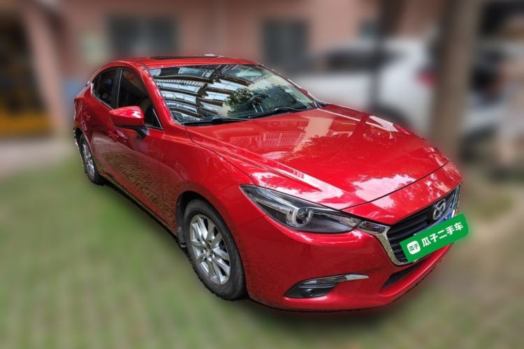 Used Mazda 3 Axela 2017 Sedan 1.5L Automatic Luxury Model China VI Standard Front Right 45 Deg