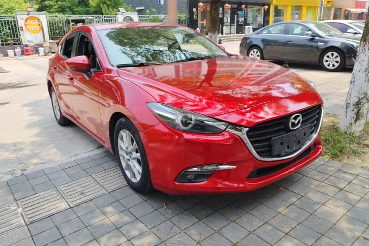 Used Mazda 3 Axela 2017 Hatchback 1.5L Automatic Luxury Model China VI Standard Front Right 45 Deg