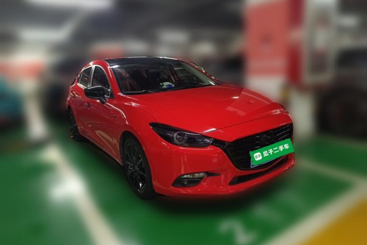 Used Mazda 3 Axela 2017 Hatchback 2.0L Automatic Luxury Model China VI Standard Front Right 45 Deg