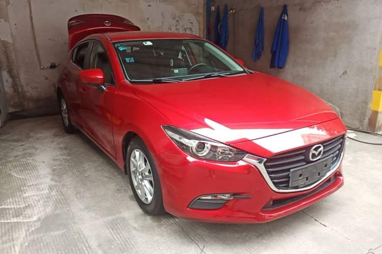 Used Mazda 3 Axela 2017 Sedan 1.5L Automatic Comfort Model Emission Standard China V Front Right 45 Deg