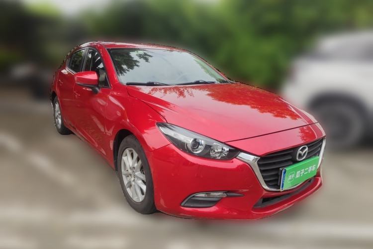 Used Mazda 3 Axela 2017 Hatchback 1.5L Automatic Comfort Model China VI Standard Front Right 45 Deg