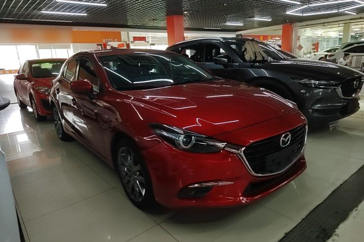 Used Mazda 3 Axela 2017 Hatchback 2.0L Automatic Sport Model China V Emission Standard Front Right 45 Deg