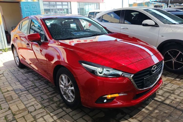 Used Mazda 3 Axela 2017 Sedan 1.5L Automatic Luxury Model China VI Standard Front Right 45 Deg