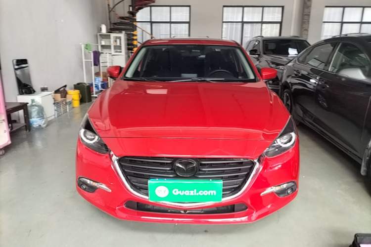 Used Mazda 3 Axela 2017 Sedan 1.5L Automatic Luxury Model Emission Standard China V Front