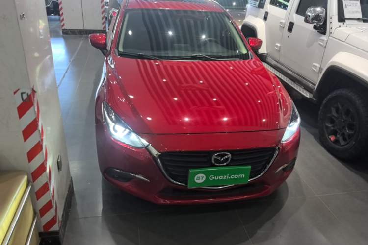Used Mazda 3 Axela 2017 Sedan 1.5L Automatic Luxury Model Emission Standard China V Front