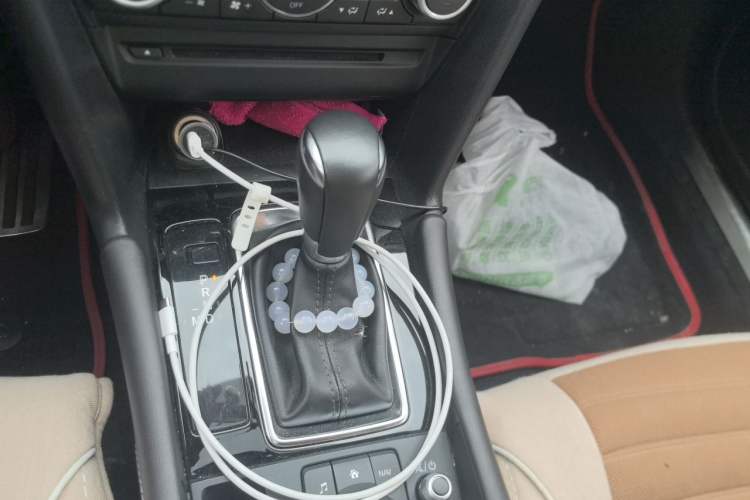 Used Mazda 3 Axela 2017 Sedan 2.0L Automatic Prestige Model China V Standard Gear Lever
