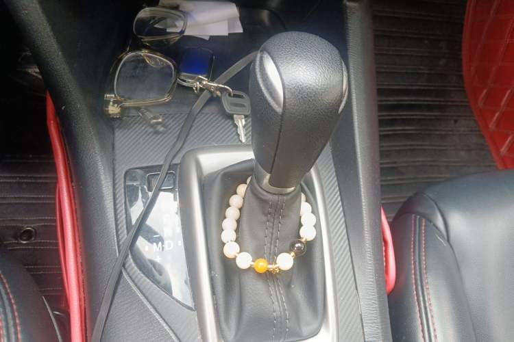 Used Mazda 3 Axela 2017 Sedan 1.5L Automatic Comfort Model Emission Standard China V Gear Lever