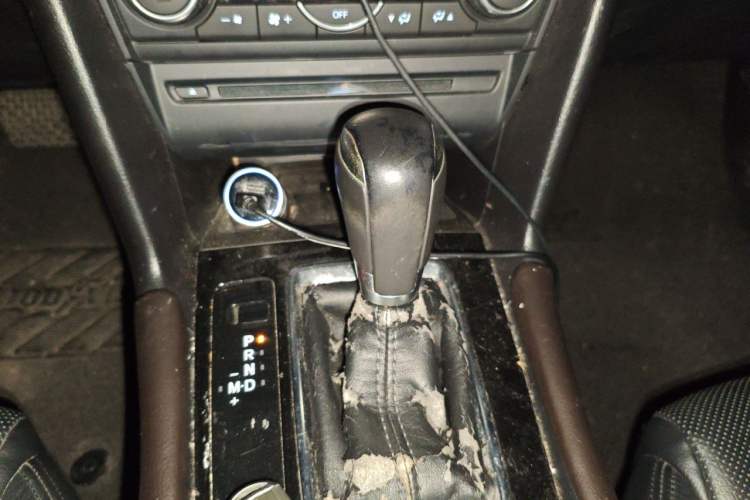 Used Mazda 3 Axela 2017 Hatchback 2.0L Automatic Sport Model China V Emission Standard Gear Lever