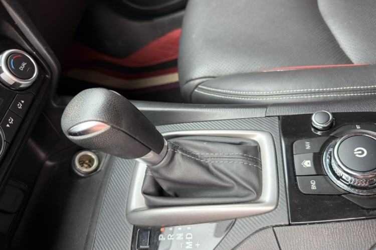 Used Mazda 3 Axela 2017 Sedan 1.5L Automatic Comfort Model Emission Standard China V Gear Lever