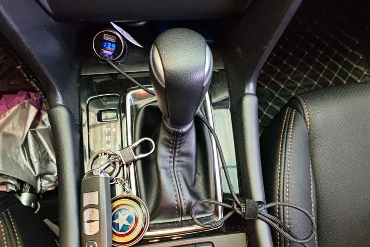 Used Mazda 3 Axela 2017 Sedan 1.5L Automatic Luxury Model China VI Standard Gear Lever