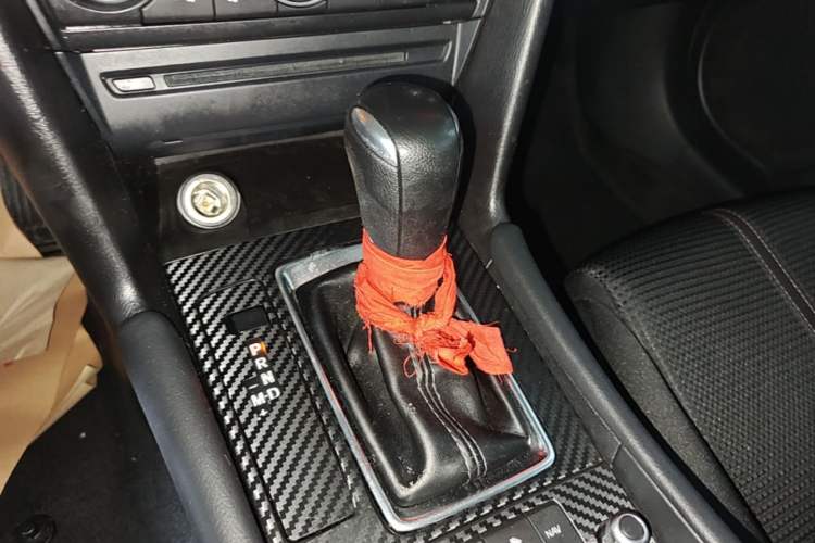 Used Mazda 3 Axela 2017 Sedan 1.5L Automatic Luxury Model Emission Standard China V Gear Lever