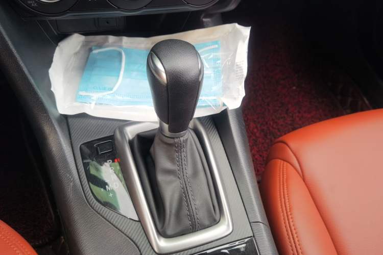 Used Mazda 3 Axela 2017 Sedan 1.5L Automatic Comfort Model Emission Standard China V Gear Lever