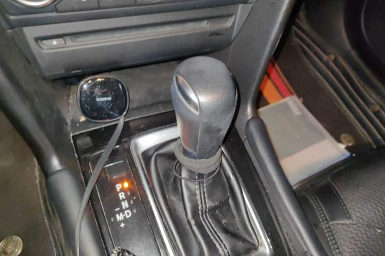 Used Mazda 3 Axela 2017 Sedan 1.5L Automatic Luxury Model Emission Standard China V Gear Lever