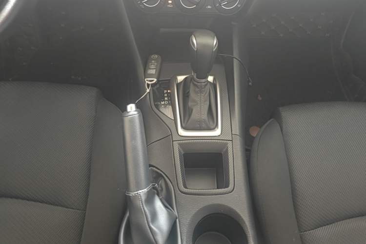 Used Mazda 3 Axela 2017 Sedan 1.5L Automatic Comfort Model China VI Standard Gear Lever
