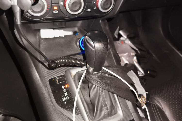 Used Mazda 3 Axela 2017 Sedan 1.5L Automatic Comfort Model Emission Standard China V Gear Lever