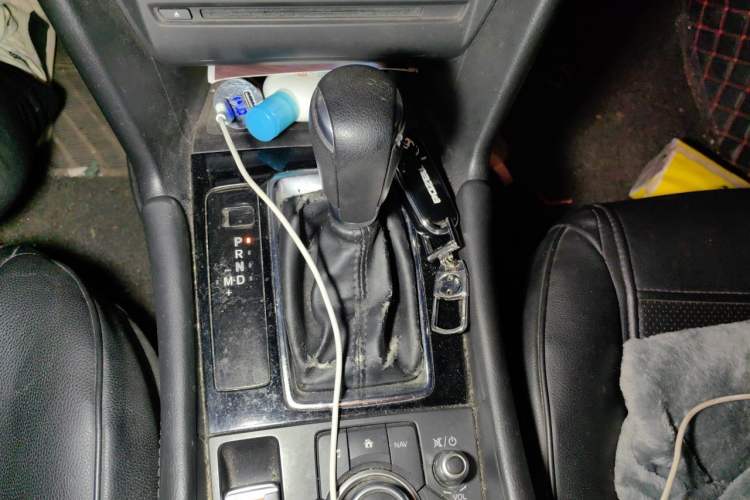 Used Mazda 3 Axela 2017 Sedan 1.5L Automatic Luxury Model Emission Standard China V Gear Lever