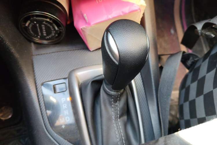 Used Mazda 3 Axela 2017 Sedan 1.5L Automatic Comfort Model Emission Standard China V Gear Lever